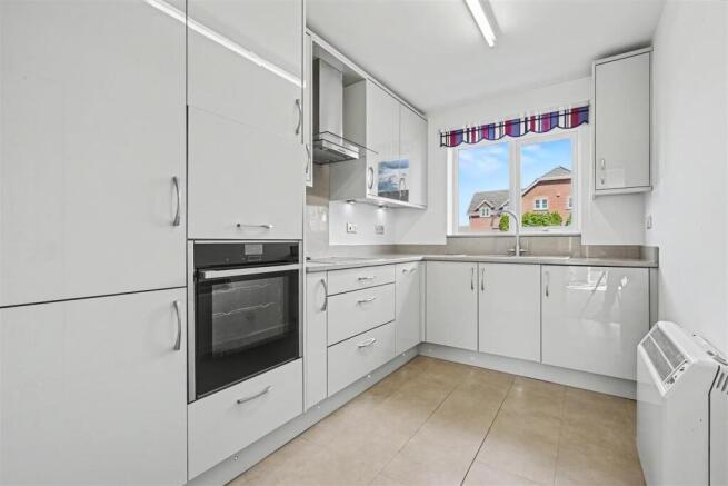 Kitchen 1_1.jpeg