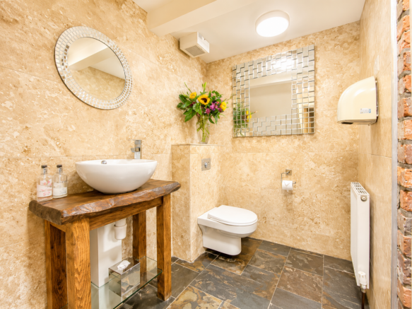 2 bed Maisonette for sale Image 4