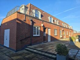 10, Longcroft House, Fretherne Road, Welwyn Garden City AL8 6PZ