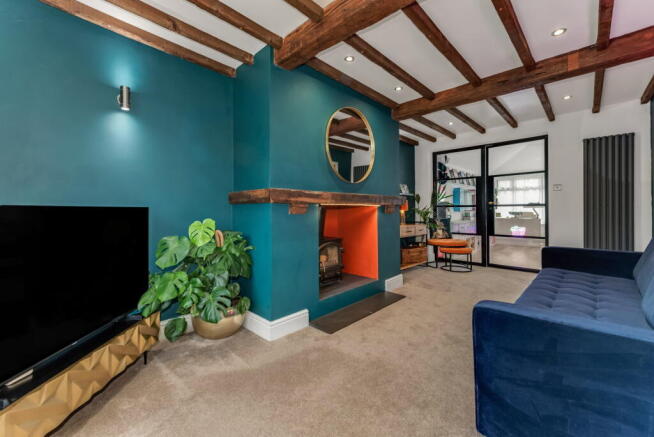 4 bed Semi-Detached for sale Image 5