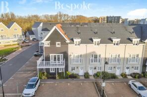 22, Sunapee Road, Reading RG2 6BP