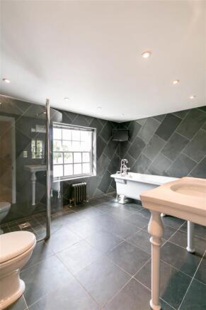 Bedroom One En Suite