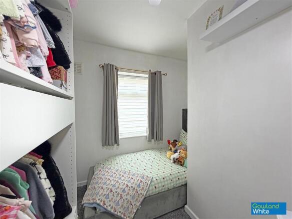 3 bed Terraced for sale Image 11