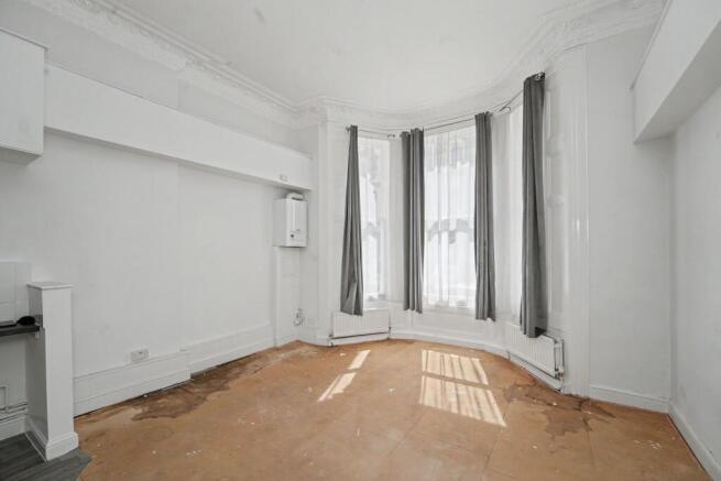 Flat 2, 16 Nevern Place, Earls Court, London SW5 9PR