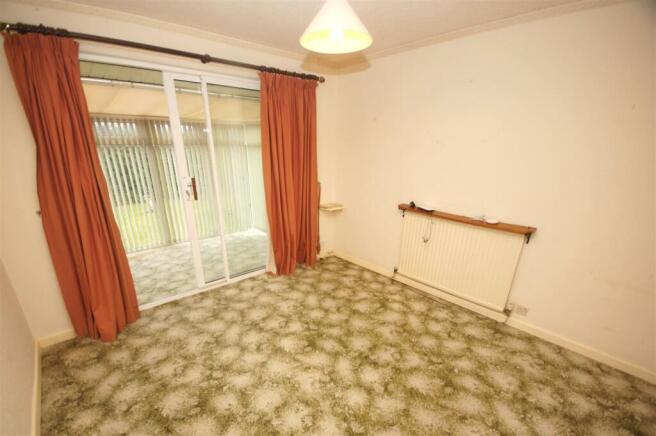 USE Dining Room.JPG
