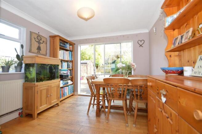 ### Family Room.JPG