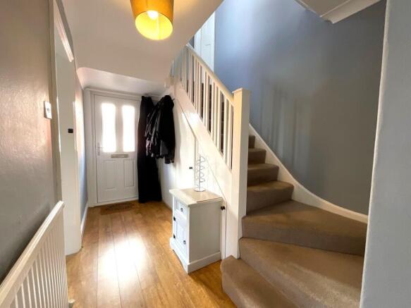 3 bed Semi-Detached for sale Image 7
