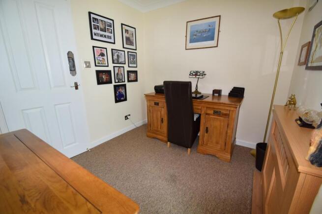 Bedroom 3 / Study