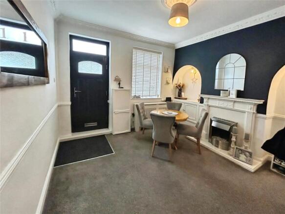 Through Lounge/Diner