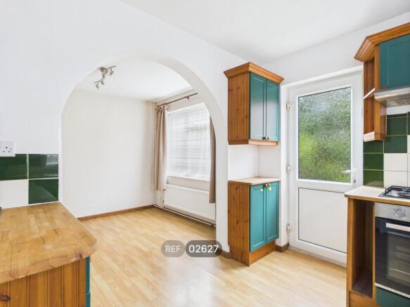 Kitchen / Dining area