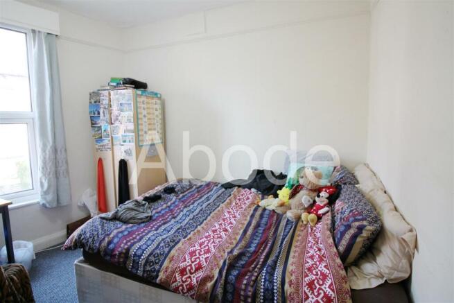 3 bed House to rent Image 6