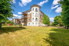 Flat 7, 2 Suffolk House, South Hill Road, Shortlands, Bromley BR2 0RA