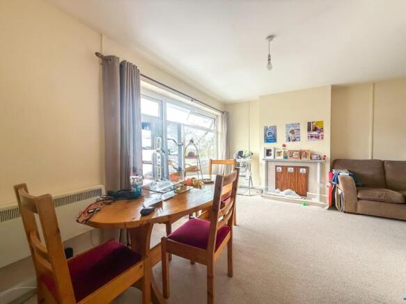 Lounge-Dining Room