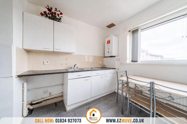 2 bed Flat for sale Image 7