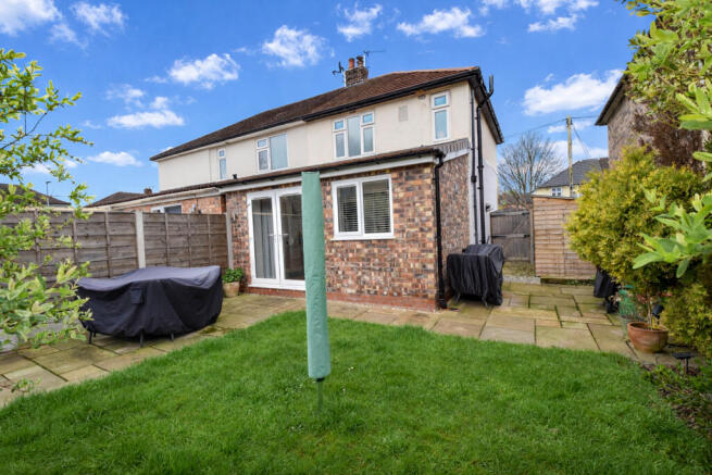Hastings Drive, Flixton, M41 photo 4