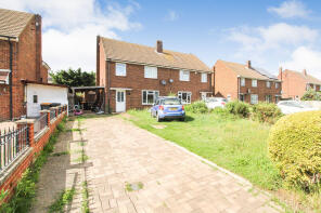 27, Stirling Road, Bedford MK42 0TZ