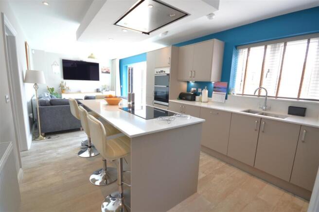 kitchen/family room