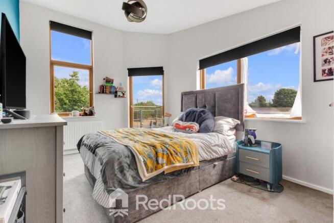 2 bed Apartment for sale Image 9