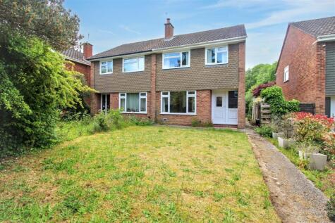Rutherford Walk, Tilehurst, Reading