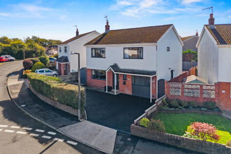 Picket Mead Road, Newton, Swansea, SA3 4SA