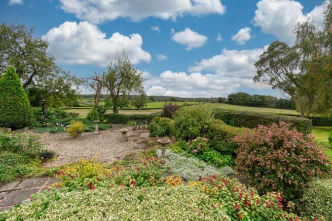 Garden & View