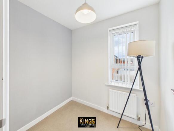 3 bed Semi-Detached for sale Image 11