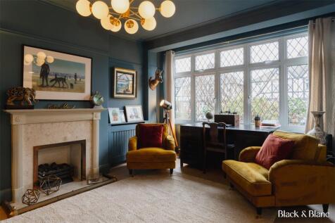 Birchwood Avenue, Beckenham, BR3