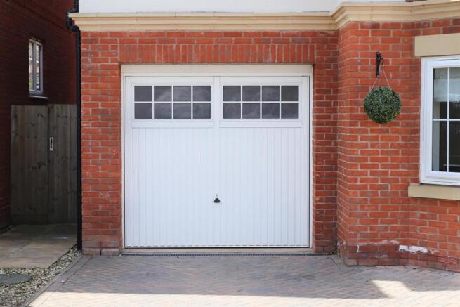 Garage.JPG