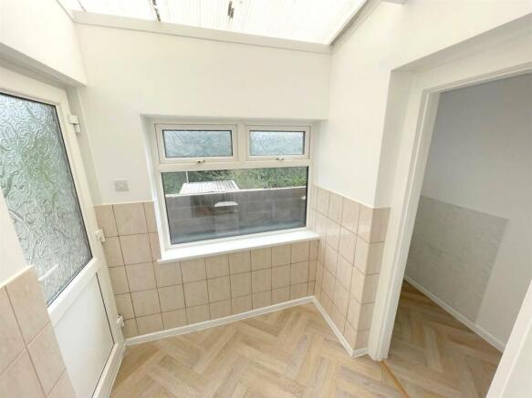 Lean-to