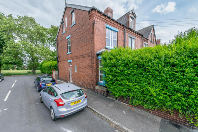 Flat D, 116 Cross Flatts Avenue, Leeds, West York