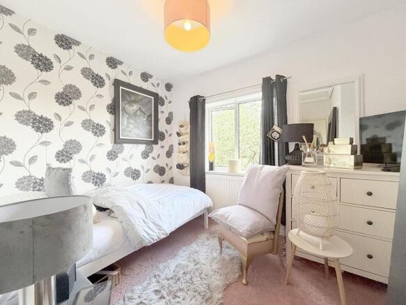 2 bed House for sale Image 10