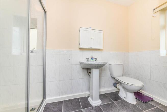 Shower Room: