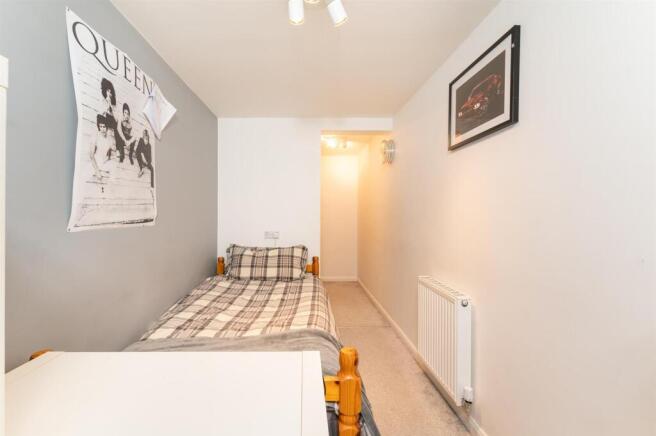 Study / Bedroom 5