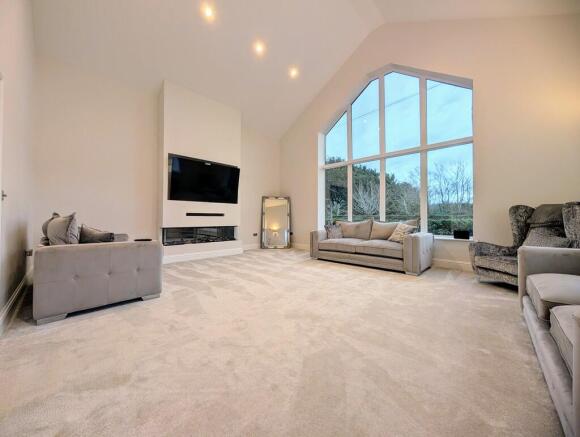 PXL_20251209_1145...