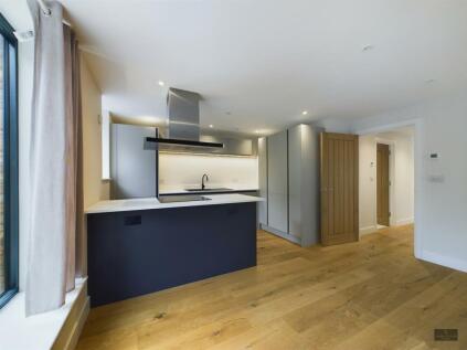 Flat 1 Barnfield Road, Exeter