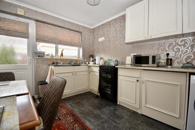 3 bed Detached Bungalow for sale Image 7