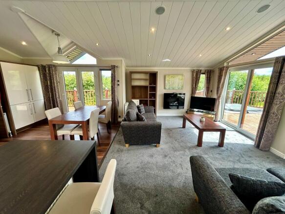 2 bed Lodge for sale Image 6