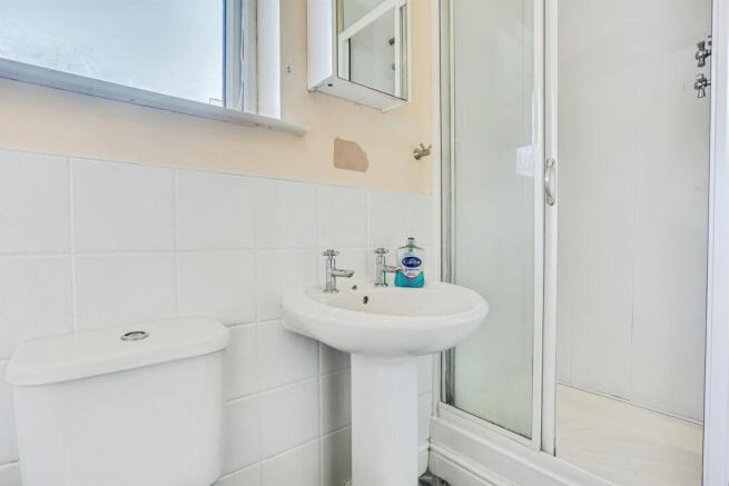 3 bed Semi-Detached for sale Image 11