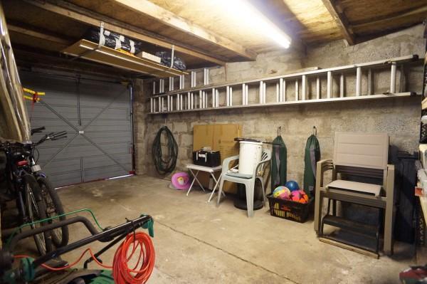 Garage 2 Area