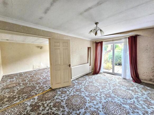 2 bed Detached Bungalow for sale Image 5