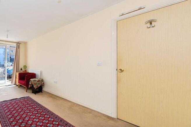Wooldridge Close, Feltham, TW14 photo 3