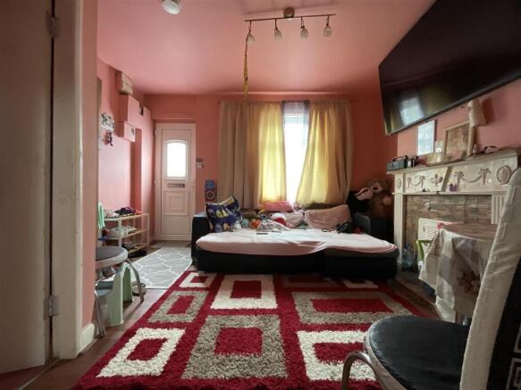 3 bed Terraced for sale Image 12