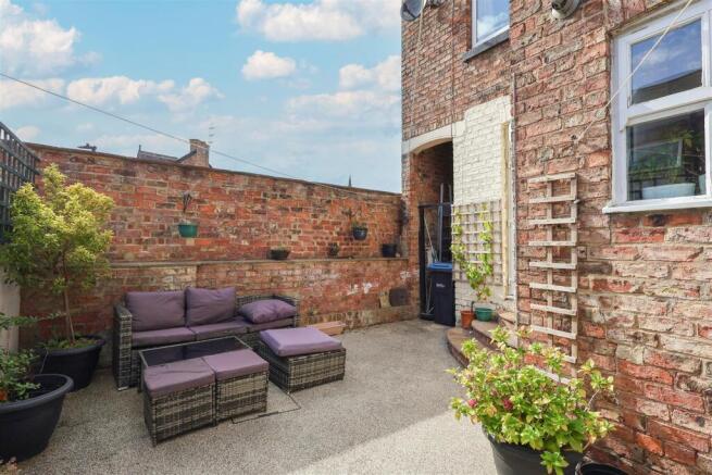 4 bed End of Terrace for sale Image 9