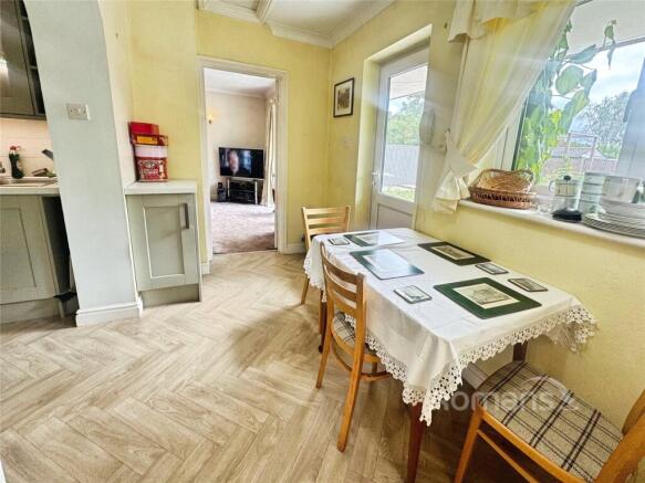Beta Road, Farnborough photo 4