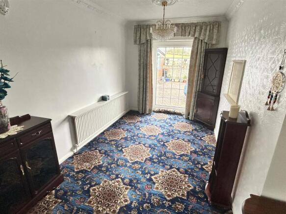 3 bed Detached Bungalow for sale Image 5