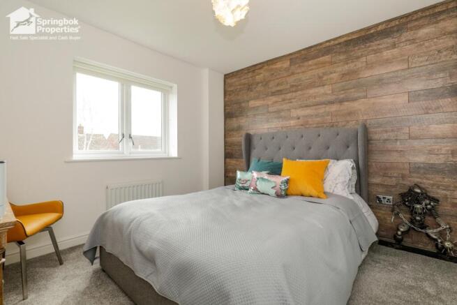 4 bed Semi-Detached for sale Image 10