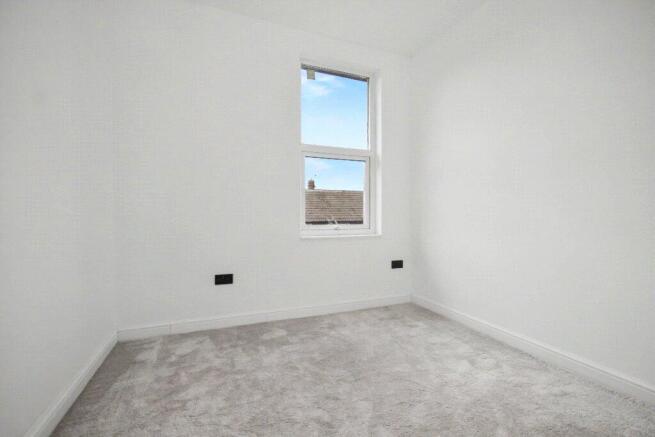 3 bed Terraced for sale Image 11