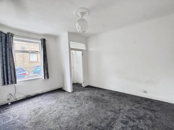 2 bed Terraced for sale Image 5