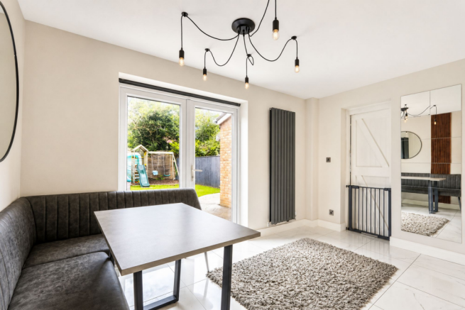 3 bed Semi-Detached for sale Image 5