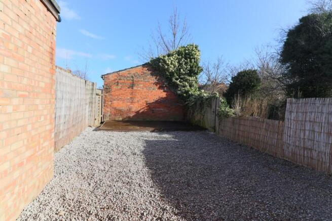 1 bed House Share to rent Image 7